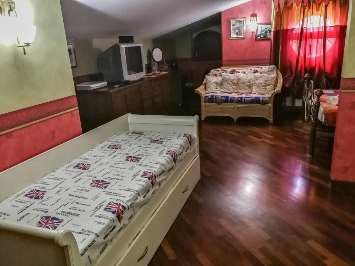 Paoline'S Suite In Villa Fiumicino Exterior photo